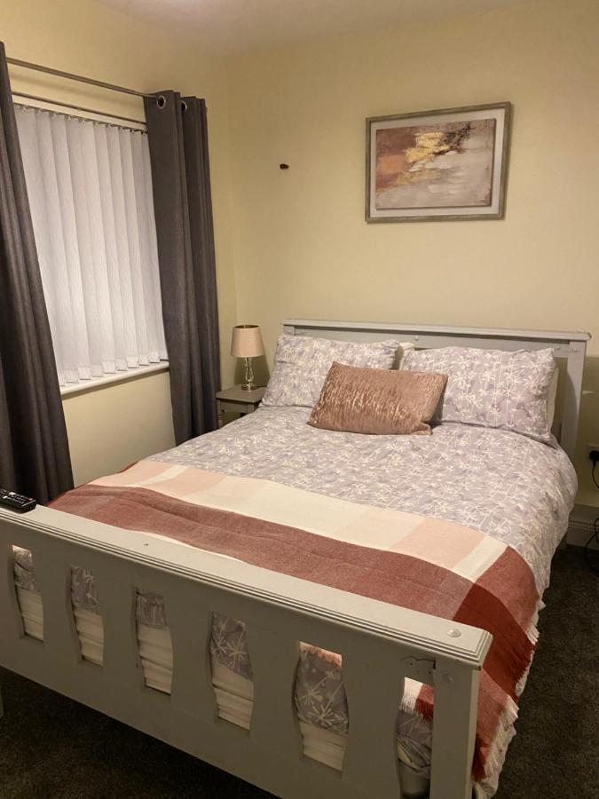 The Strand Guest House ファルカラ エクステリア 写真