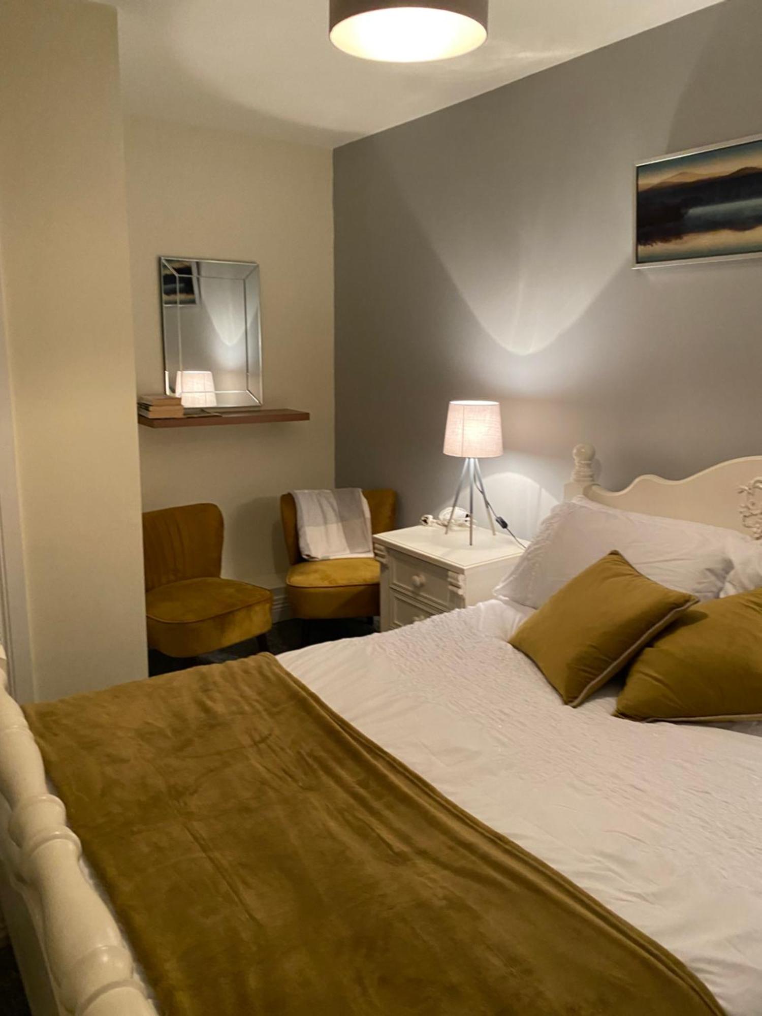 The Strand Guest House ファルカラ エクステリア 写真